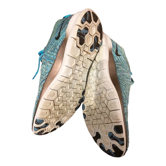 Nike women’s sz 8.5 Free TR Flyknit Blue Lagoon / Copa/ Glacier Blue EUC - Picture 4 of 5